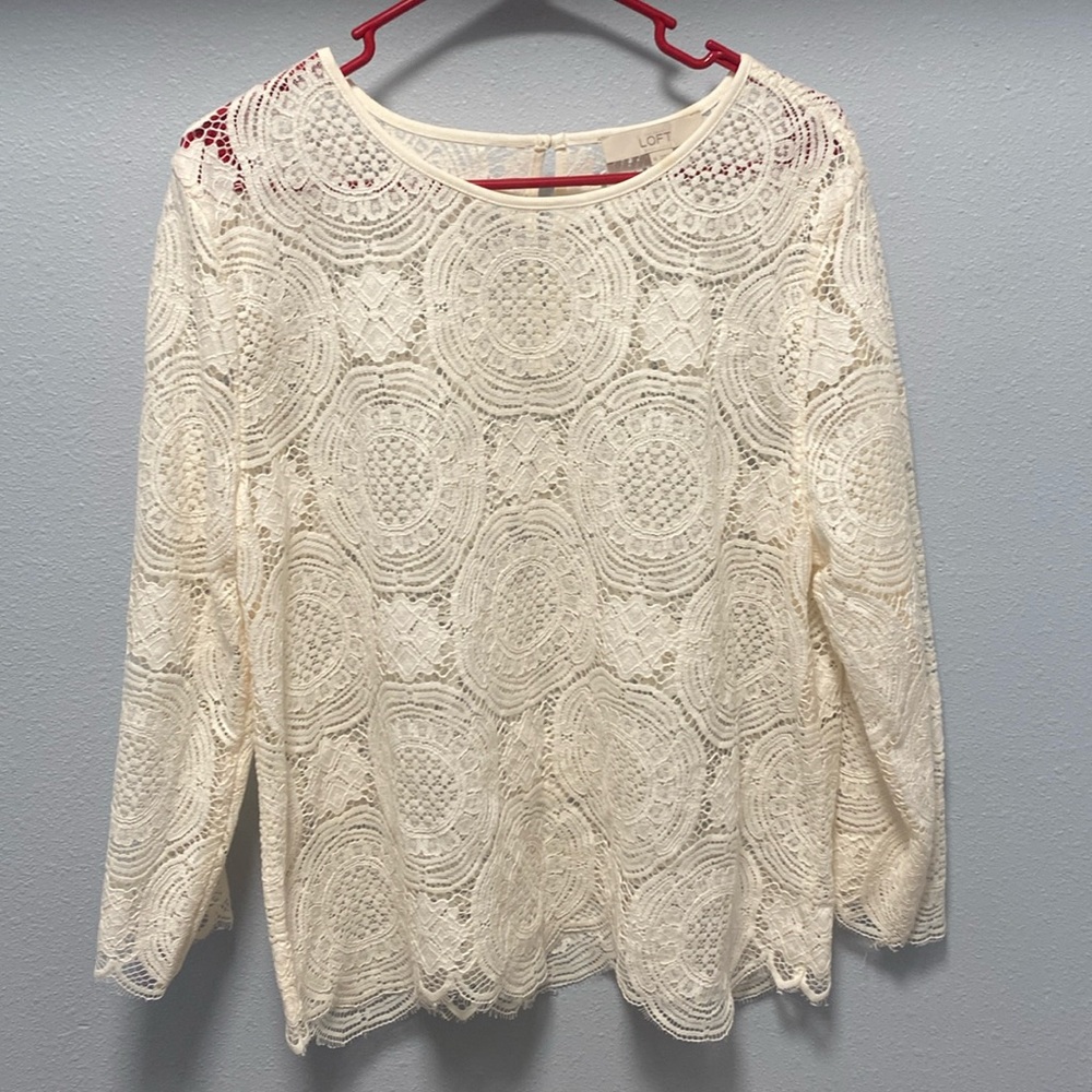 Loft lace medallón shirt